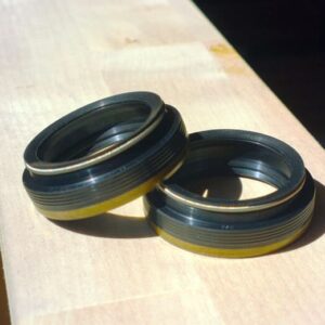 Kit selllos de polvo, 32mm, WSS model, LFD, 2 retenes negro y 2 esponjas